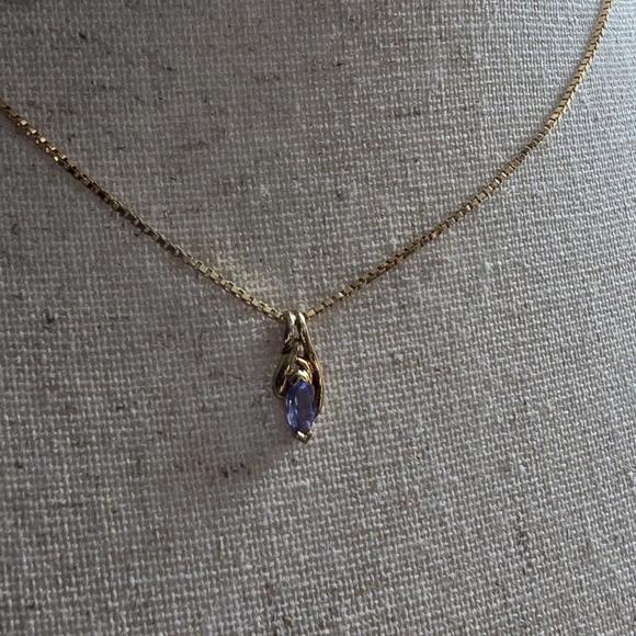 Tanzanite Gold Pendant Necklace - Picture 3 of 7